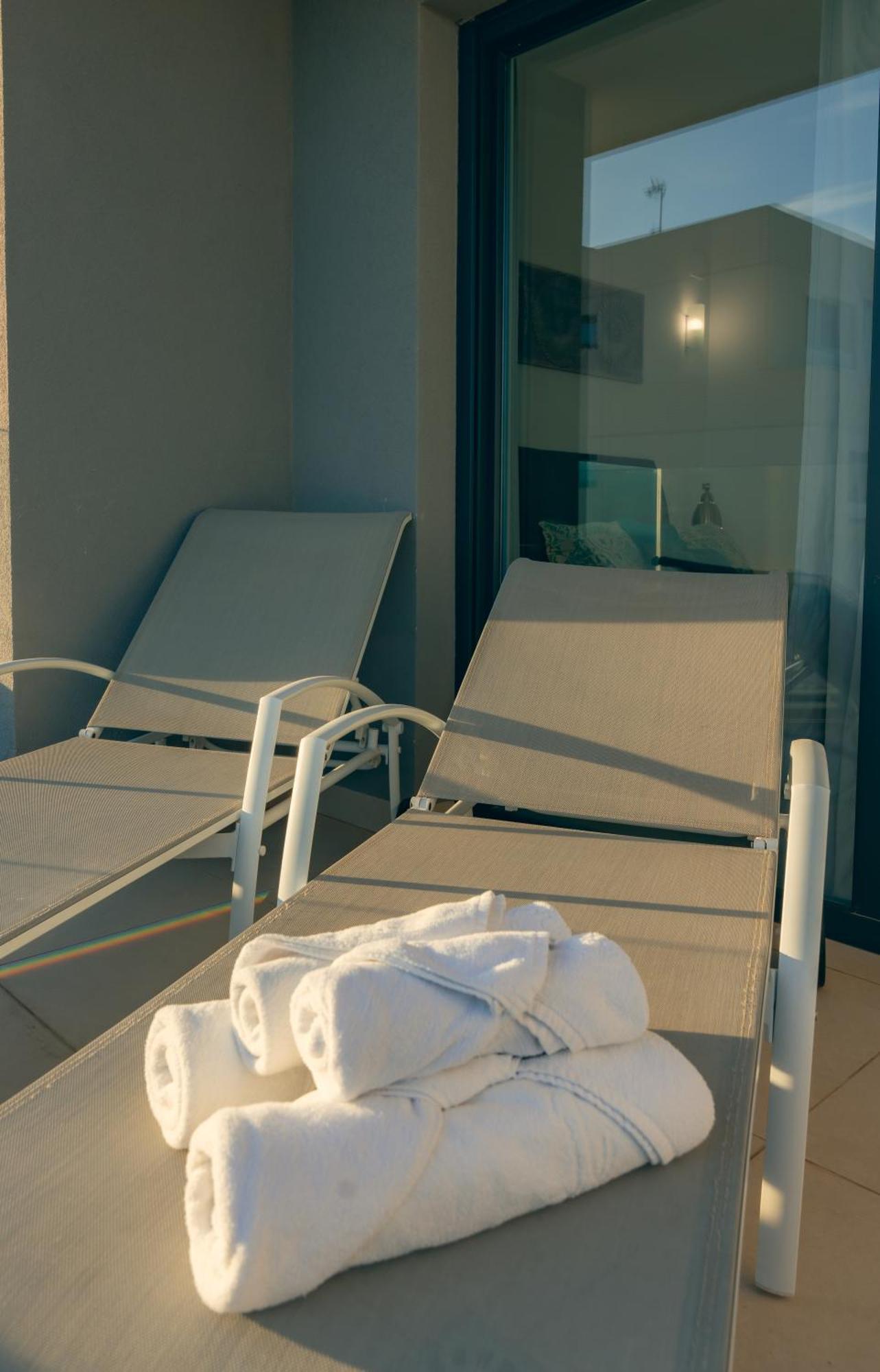 Apartamento Premium Con Jacuzzi Y Vistas Al Mar En Punta Prima, Torrevieja By Rentalole Ngoại thất bức ảnh